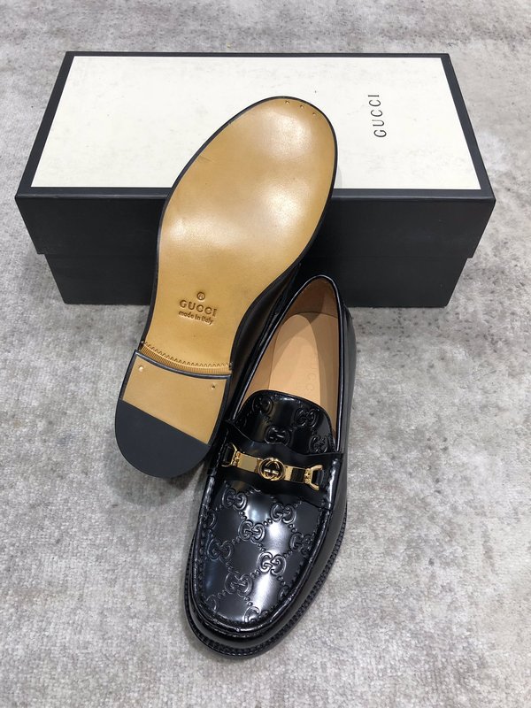 Gucci 신상 카운터 동기 가죽 로퍼 001-228048