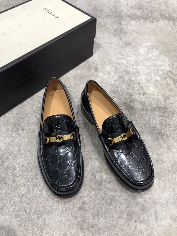 Gucci 신상 카운터 동기 가죽 로퍼 001-228048