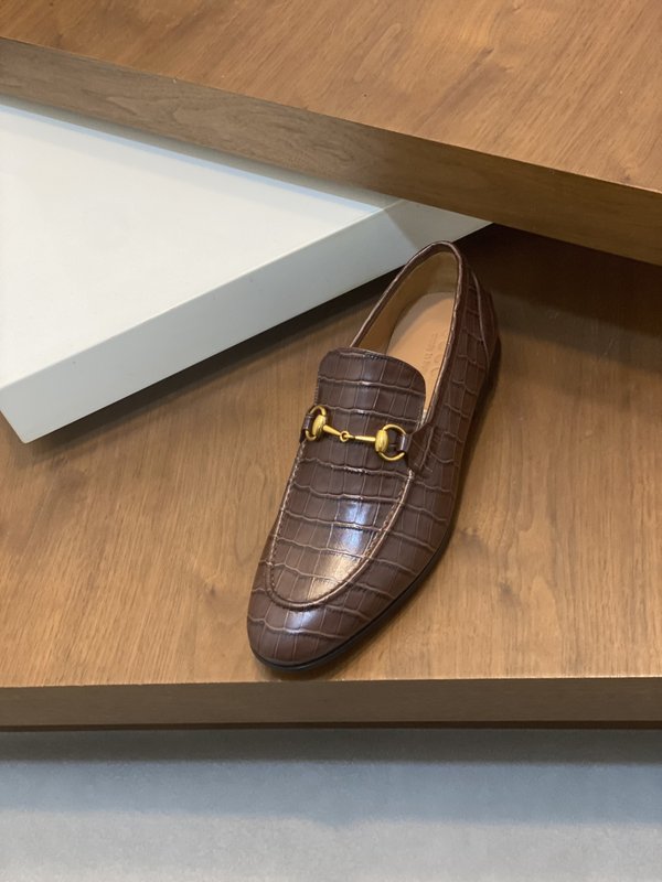 GUCCI 구찌 오리지널 가죽 바닥 로퍼 001-228056