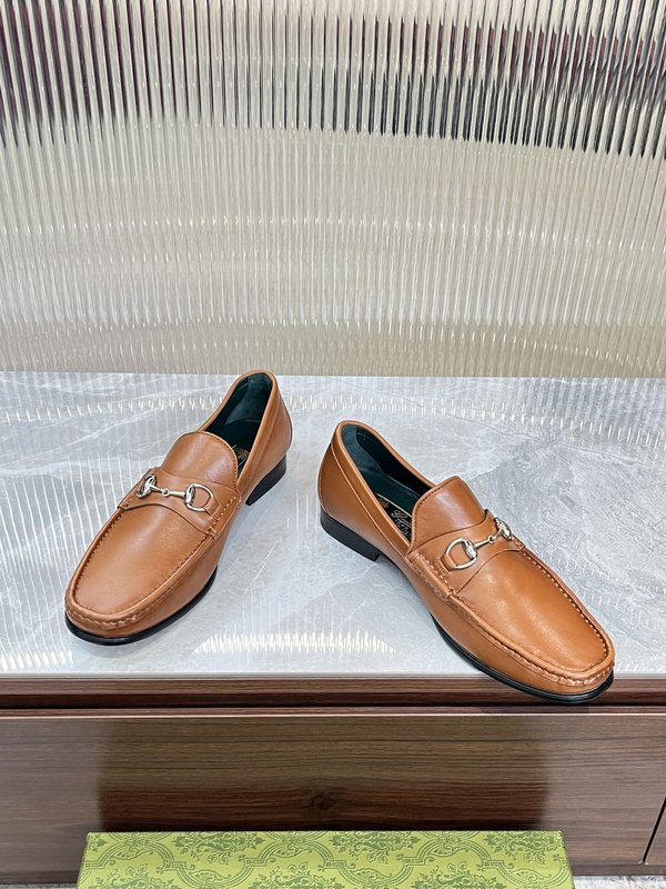 Gucci 남성 말굽 장식 로퍼 브라운 가죽 001-228143