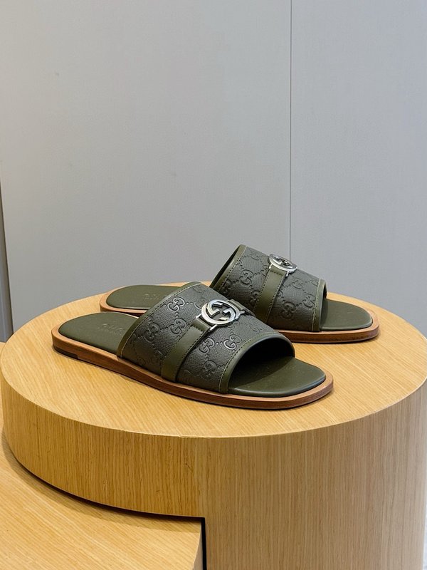 구찌 남성 인터로킹 G 슬라이드 001-228145
