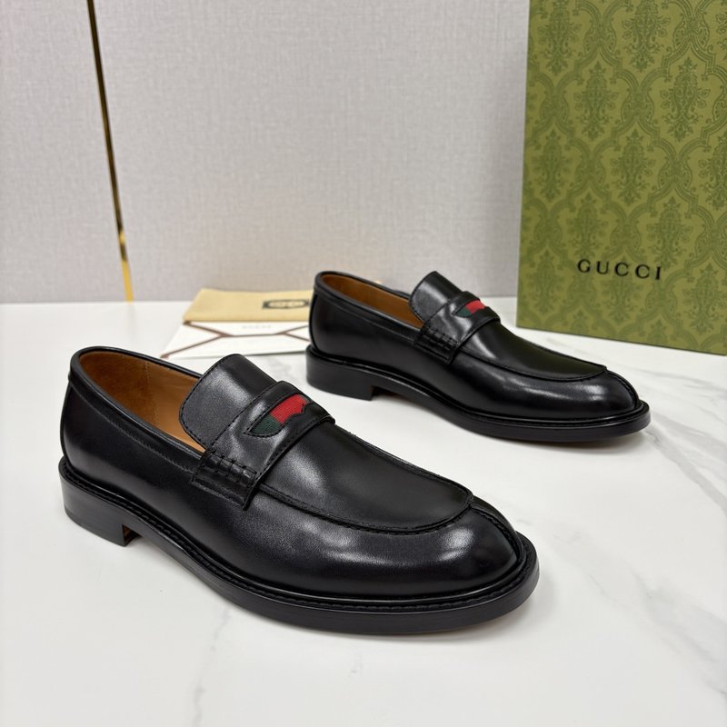 Gucci 남성 심플 로퍼 슈즈 001-228172