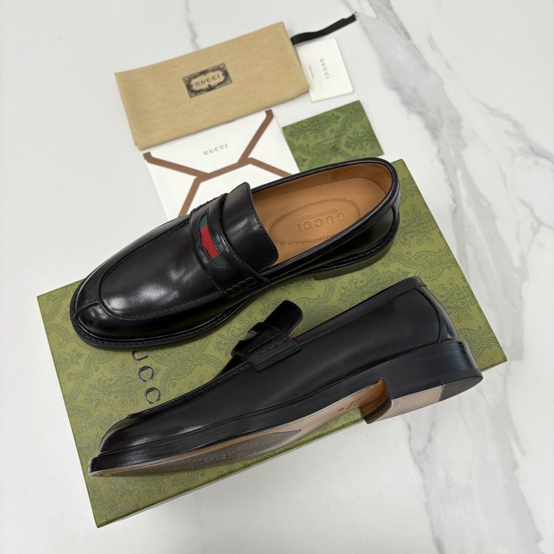 Gucci 남성 심플 로퍼 슈즈 001-228172