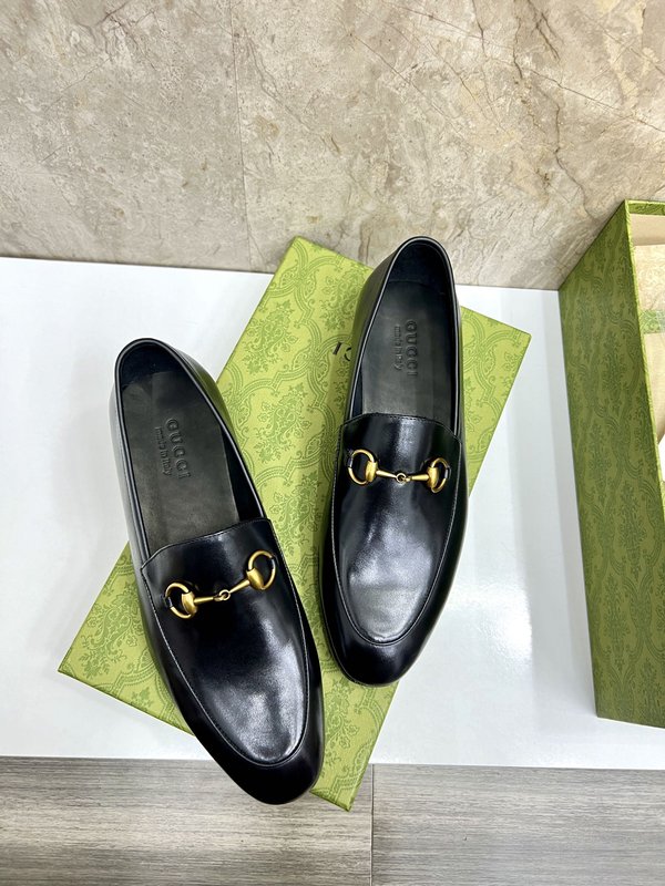 GUCCI 더블 G 스트랩 가죽 로퍼 001-228199