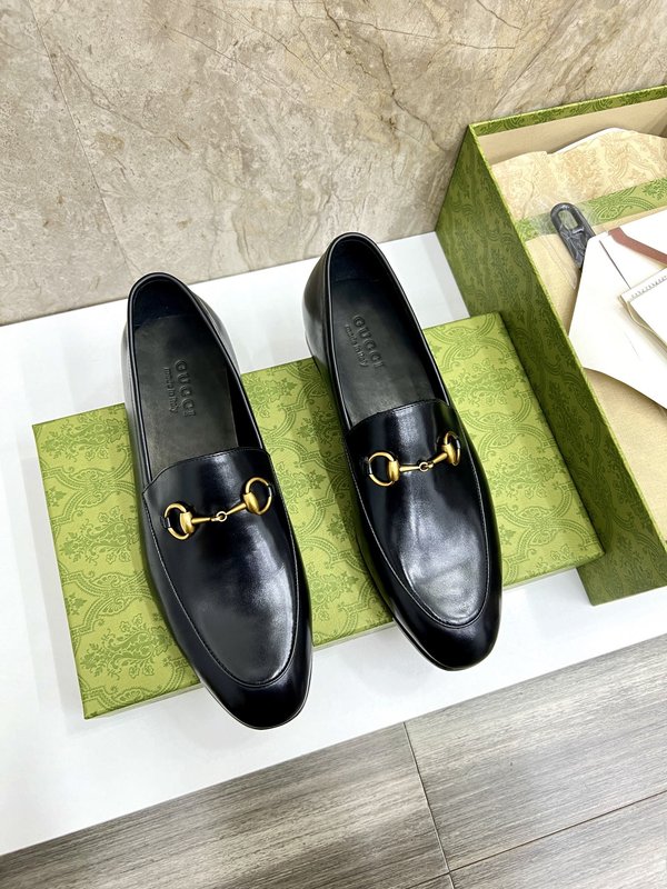 GUCCI 더블 G 스트랩 가죽 로퍼 001-228199