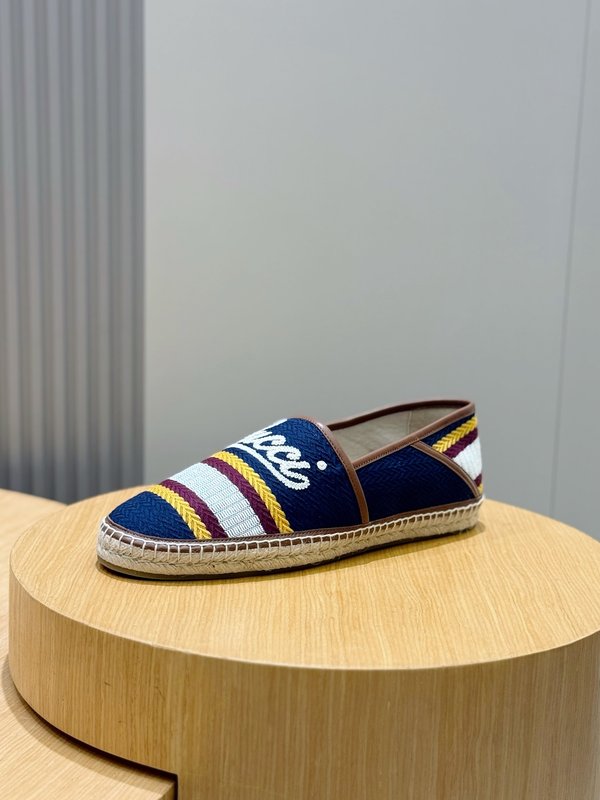 GUCCI 이탈리아 수입 스웨이드 어부신 001-228206