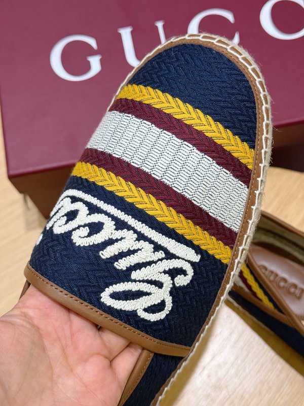 GUCCI 이탈리아 수입 스웨이드 어부신 001-228206