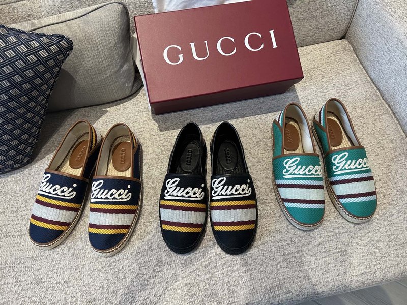 GUCCI 구찌 스트라이프 캐주얼 로퍼 001-228212