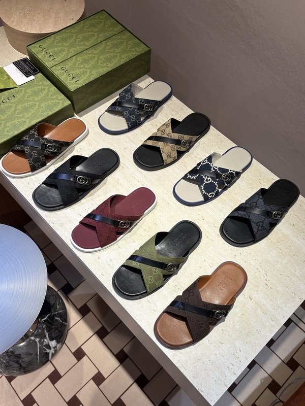 GUCCI 남성 크로스 인터록 샌들 001-228258