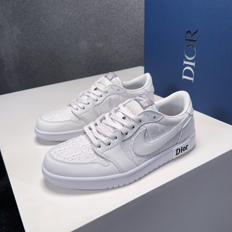 Dior 가 화이트 로우탑 캐주얼 운동화 001-228291