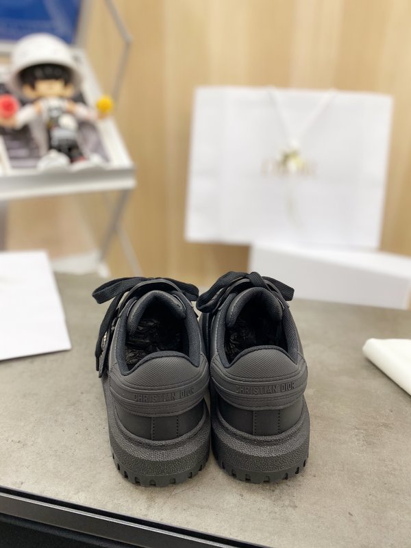 DIOR 커플 클래식 쉘토 캐주얼 슈즈 001-228313