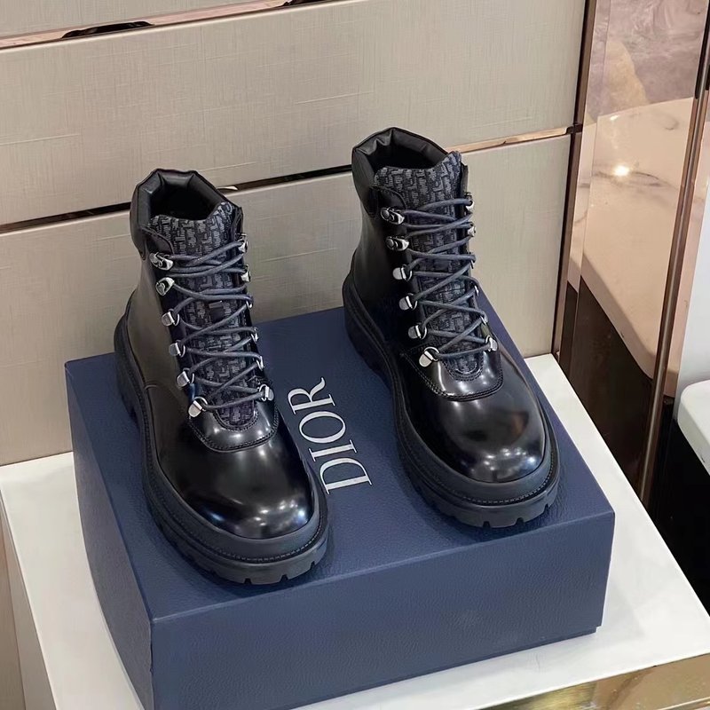 Dior Explorer 남성 군용풍 가죽 부츠 001-228315