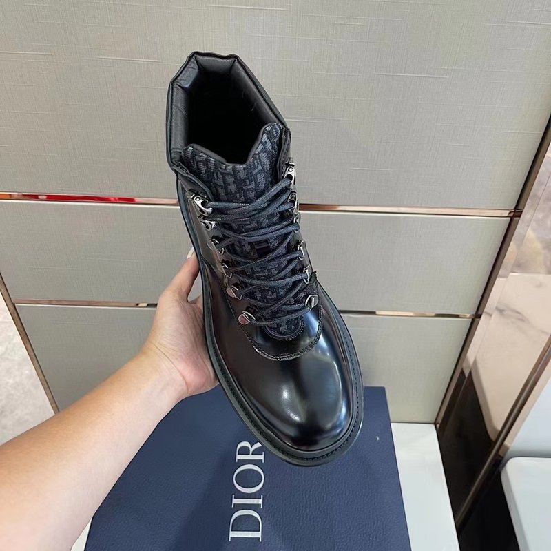 Dior Explorer 남성 군용풍 가죽 부츠 001-228315