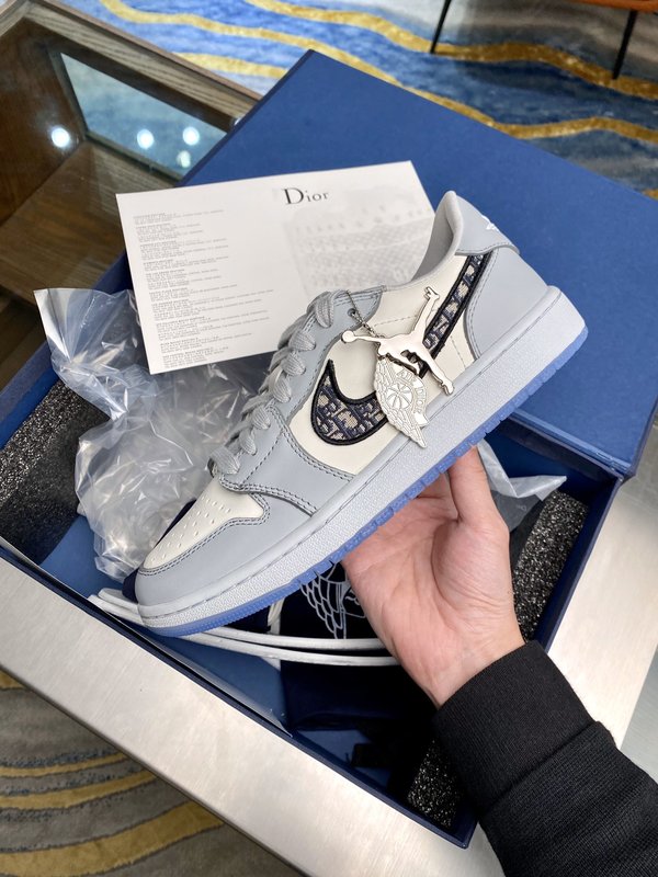 Dior X AJ 1联名 운동화 001-228338