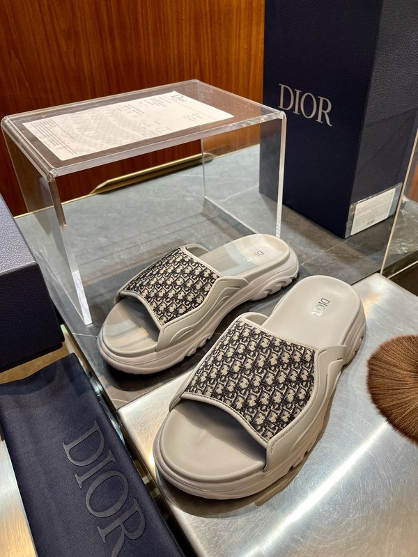 Dior 디올르 오블리크 프린트 소 가죽 슬리퍼 001-228364