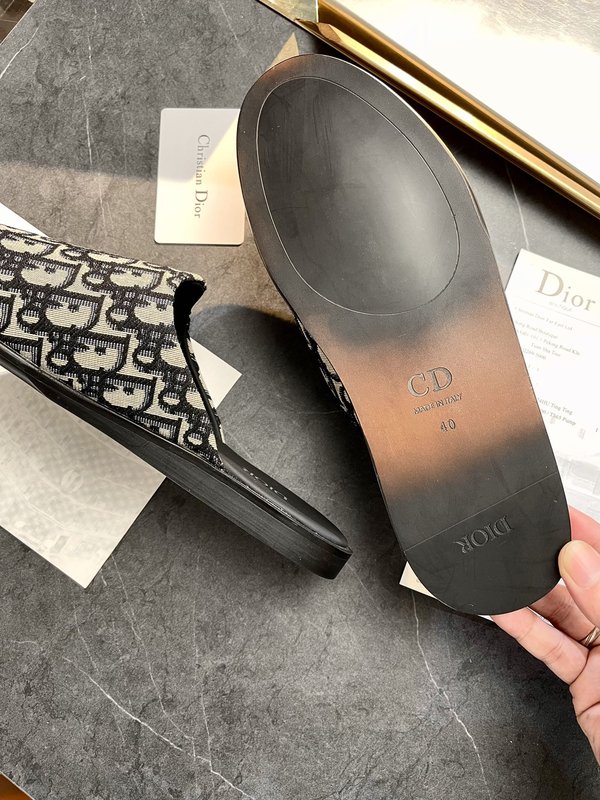 Dior 2022 신상 INDIOR 뮬레 신발 001-228382