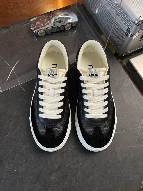Dior B101 클래식 디자인 운동화 001-228384