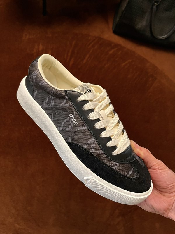 Dior B101 클래식 디자인 운동화 001-228384