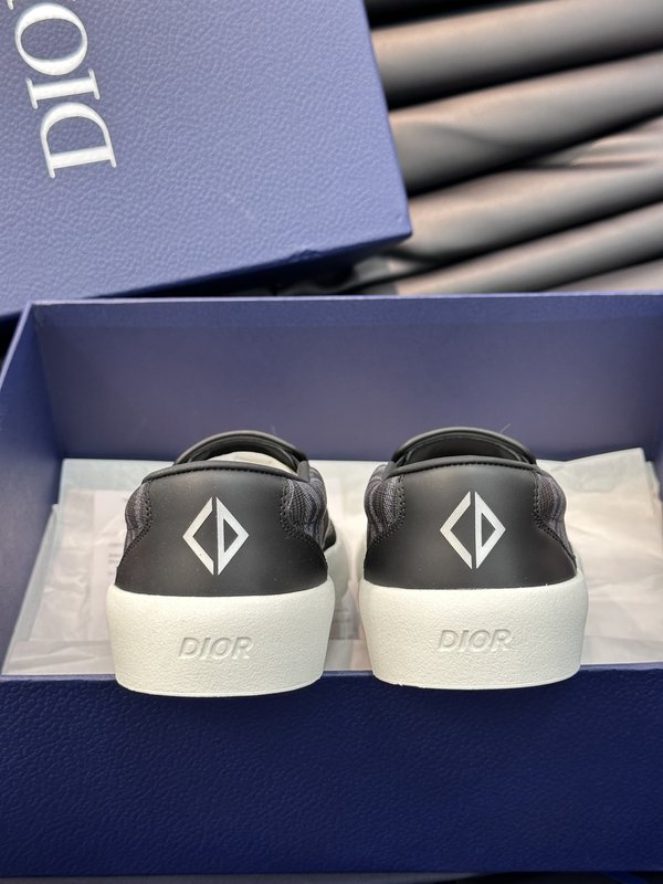 Dior 로우톱 캐주얼 로퍼 스니커즈 001-228403