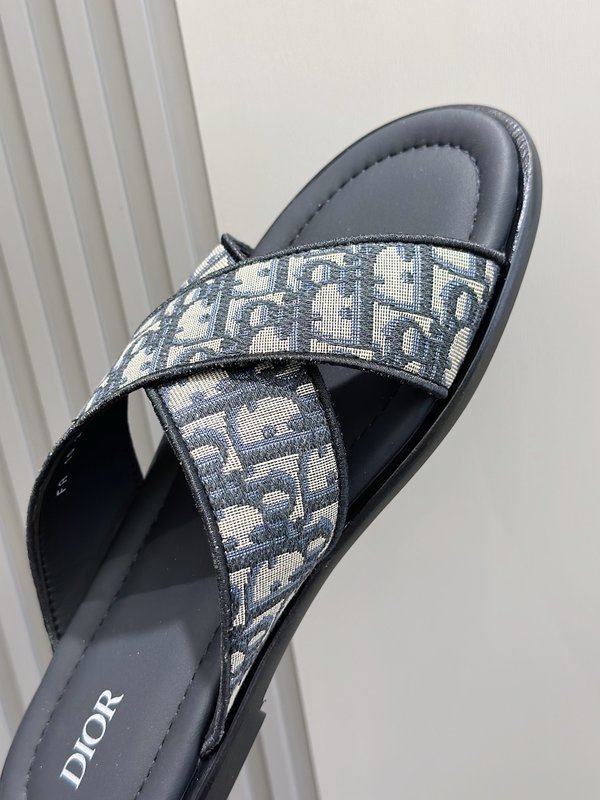 Dior Alias 남성 교차 스트랩 가죽 슬리퍼 001-228460