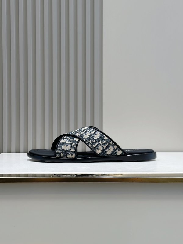 Dior Alias 남성 교차 스트랩 가죽 슬리퍼 001-228460