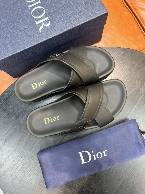 Dior 디올르 신규 여름 남성 소가죽 슬리퍼 001-228498