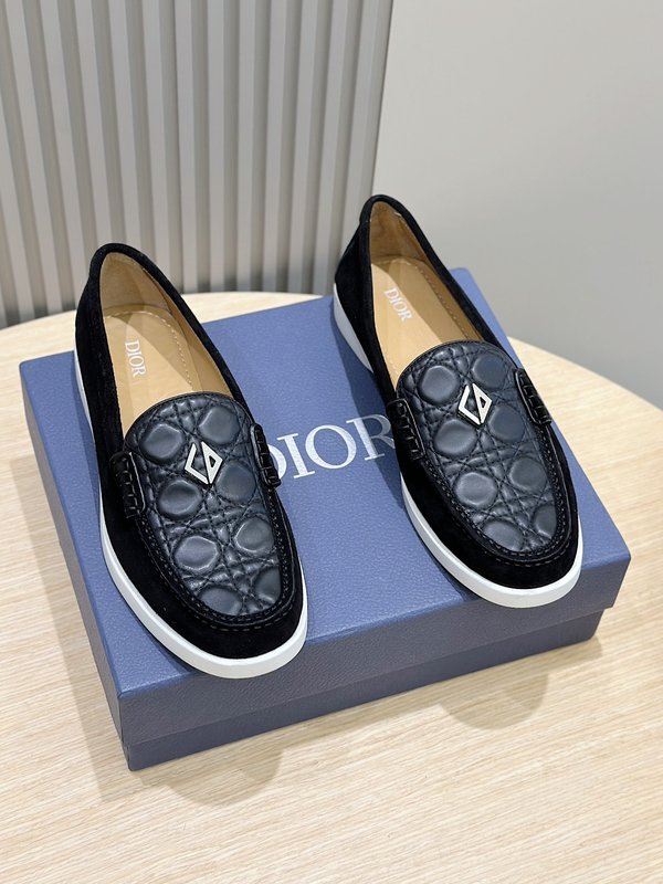 Dior Granville 남성 스웨이드 로퍼 001-228502