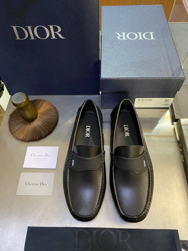 Dior Odeon 소가죽 수제 로퍼 001-228514