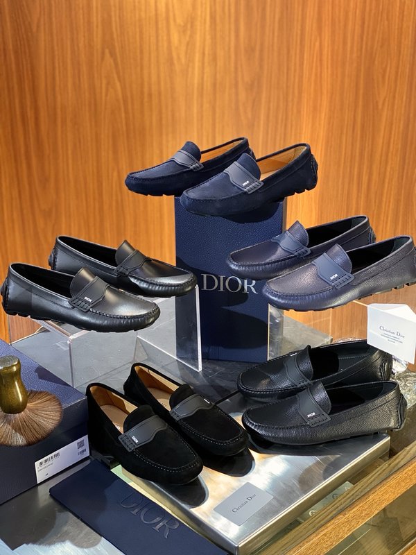 Dior Odeon 소가죽 수제 로퍼 001-228514