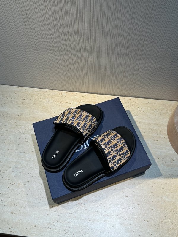디올 아쿠아 오블리크 프린트 남성 샌들 001-228750