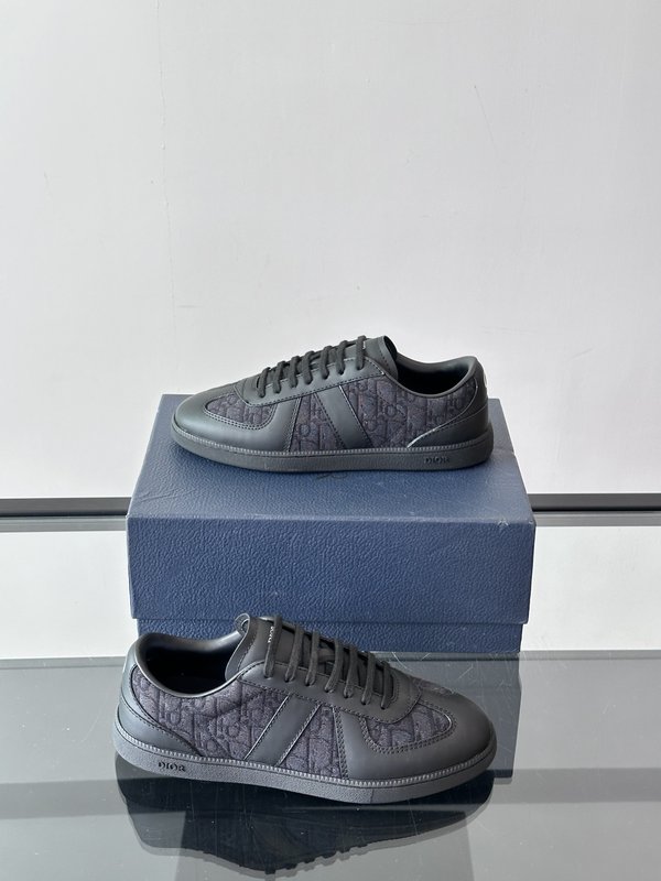 Dior 블랙 클래식 모노그램 스니커즈 001-228757