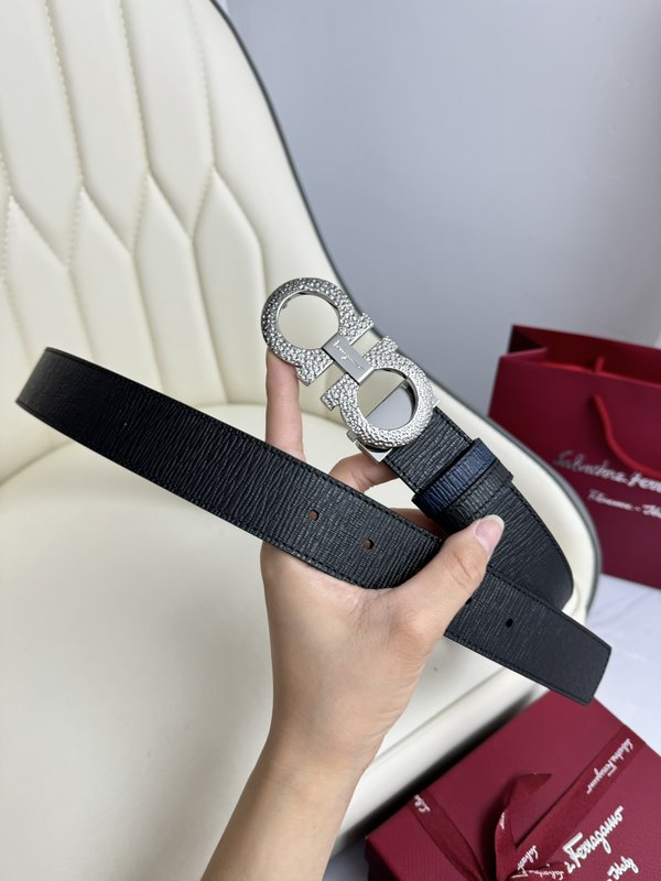 페라가모 양면 소 가죽 벨트 001-229311