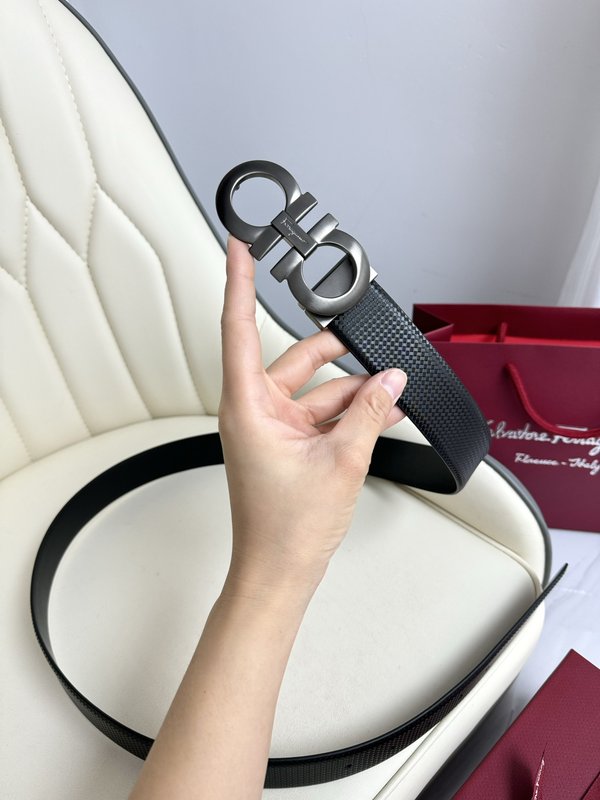 페라가모 양면 소가죽 벨트 001-229462