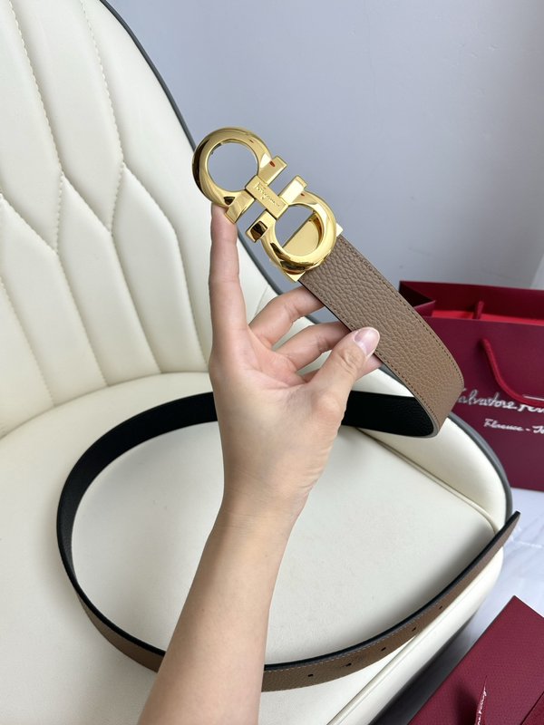 페라가모 양면 소가죽 벨트 001-229463