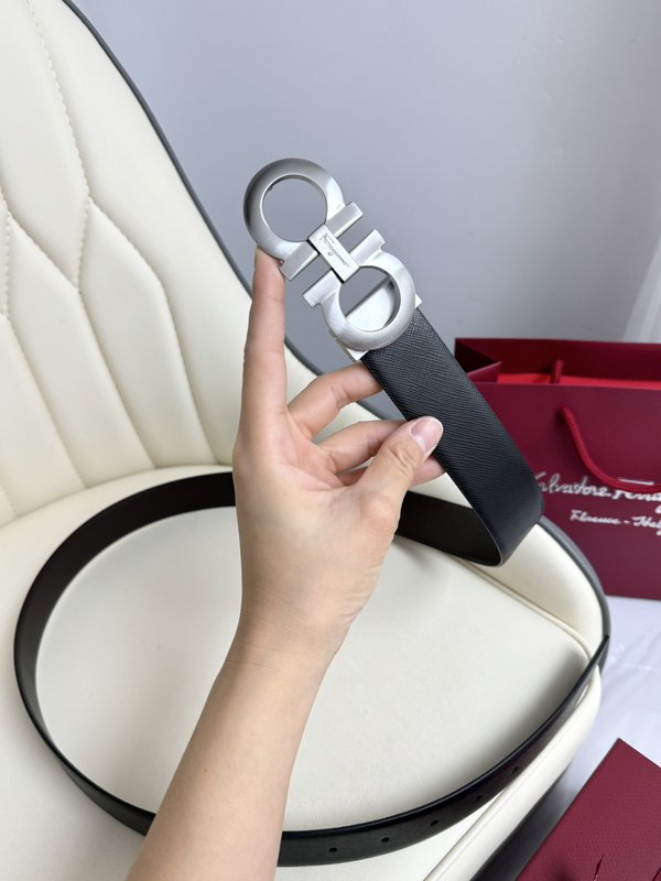 페라가모 양면 소가죽 벨트 3.5cm 001-229466
