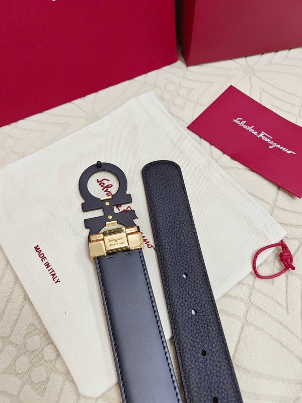 페라가모 남성 3.5cm 순동 클립 가죽 벨트 001-229505