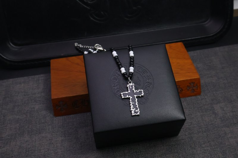 크롬하츠 빈티지 크로스 목걸이 001-229544