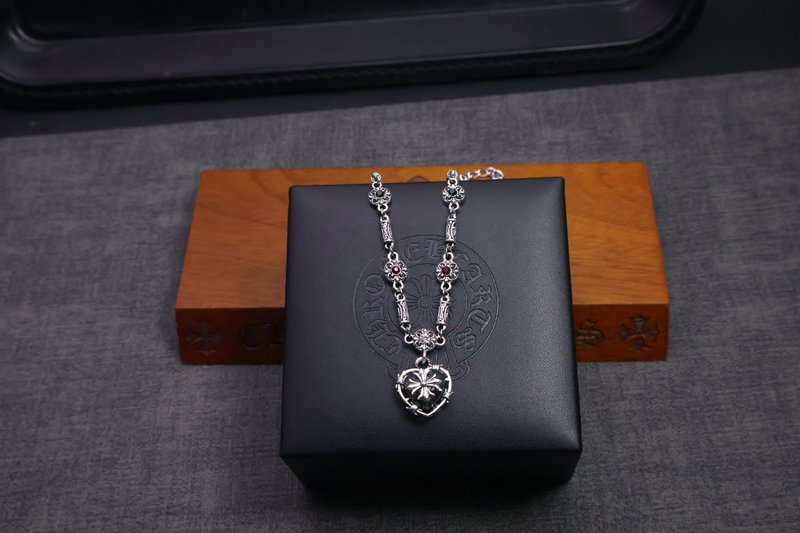 크롬하츠 빈티지 크로스 목걸이 001-229545