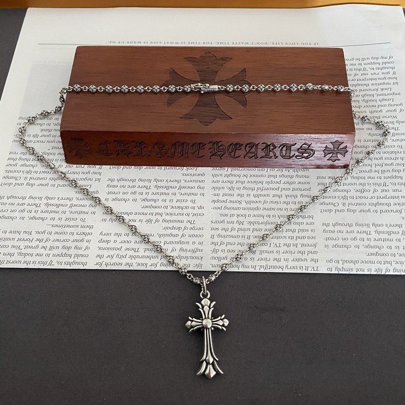 크롬하츠 빈티지 크로스 볼 목걸이 유니섹스 001-229584