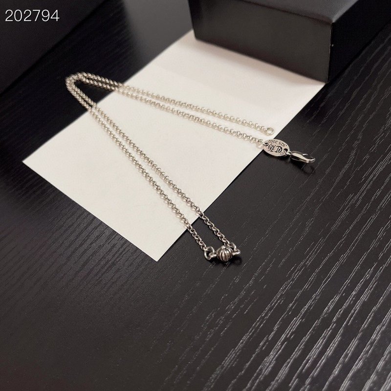 크롬하츠 클래식 크로스 목걸이 001-229699