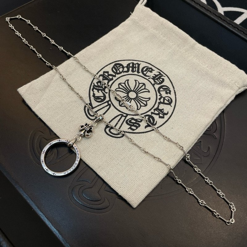 크롬하츠 빈티지 스카우트 플라워 링 펜던트 목걸이 001-229721