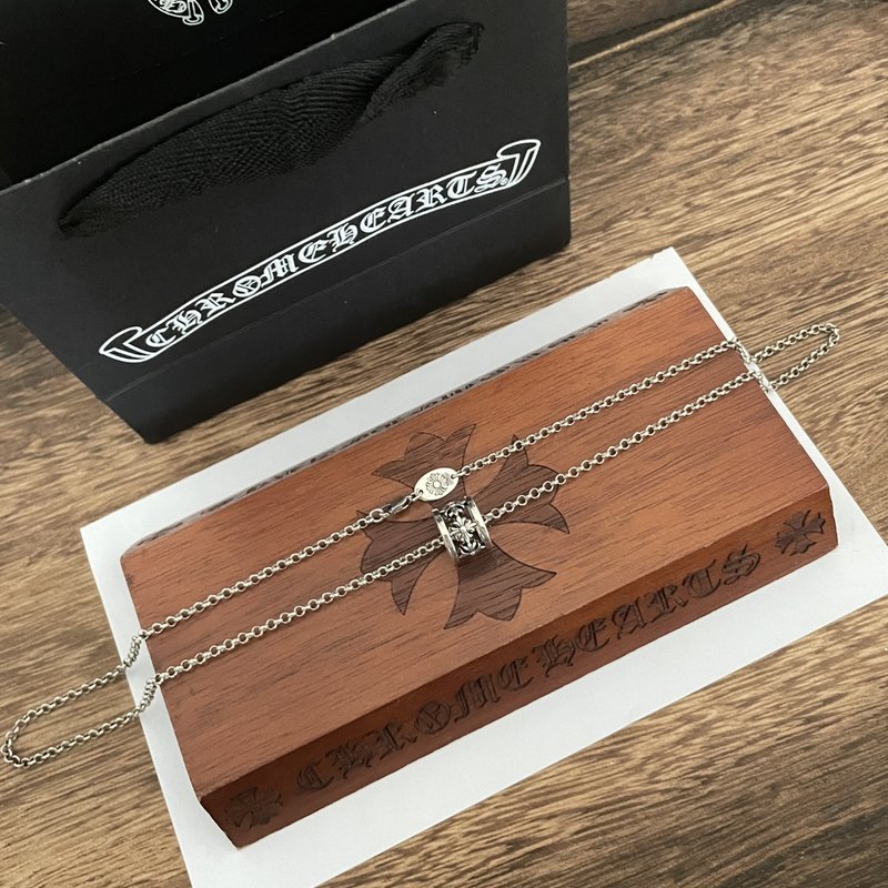 크롬하츠 복고풍 검 십자 펜던트 목걸이 001-229757