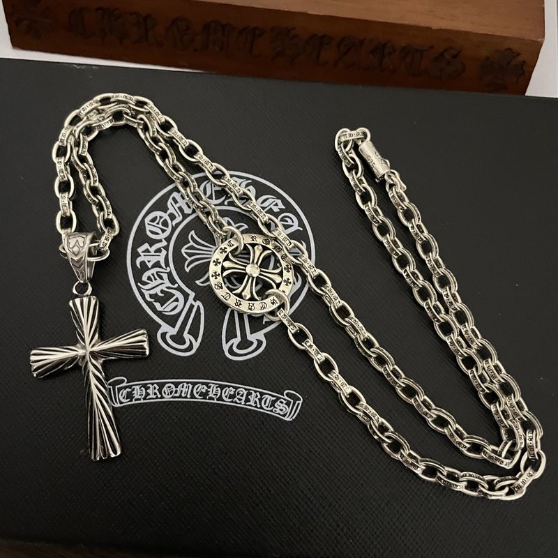 크롬하츠 빈티지 십자가 펜던트 목걸이 001-229758