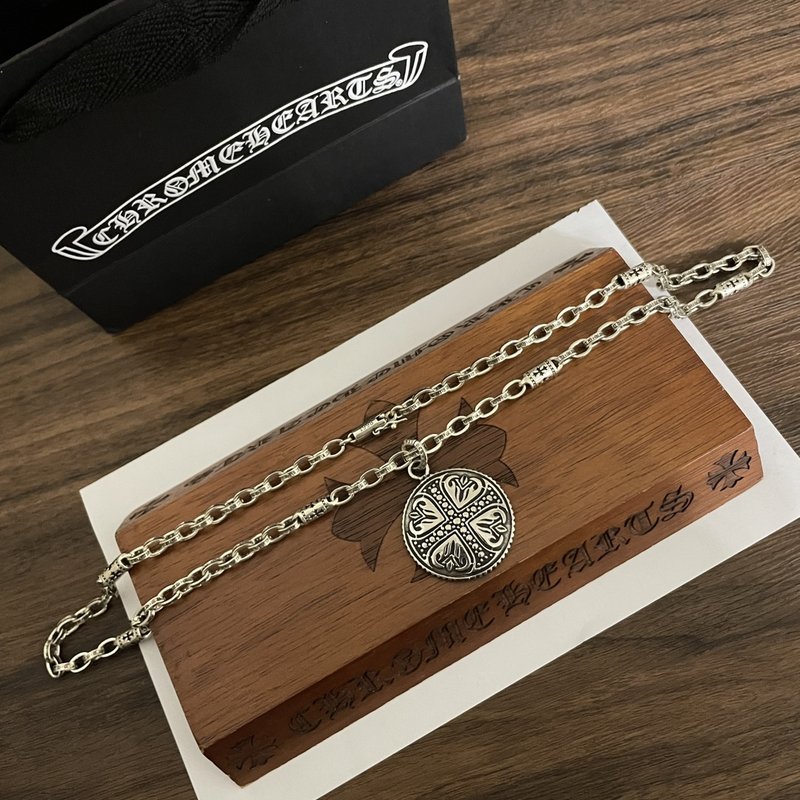 크롬하츠 빈티지 십자 대나무 알파벳 목걸이 001-229765