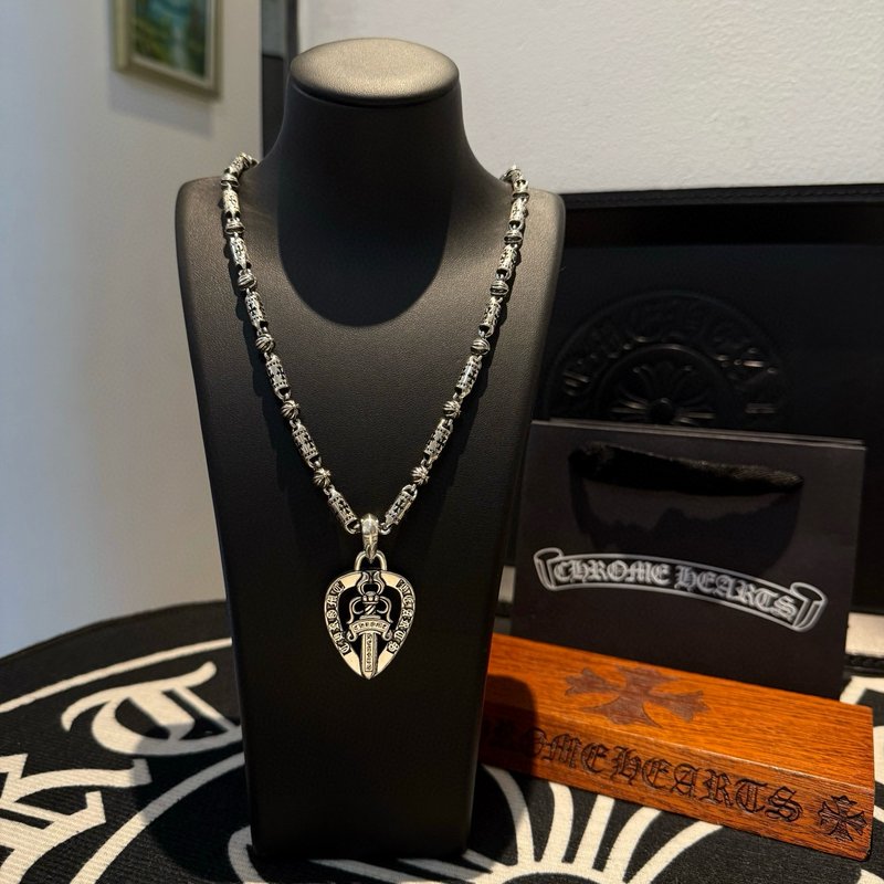 크롬하츠 빈티지 스컬 십자 꽃볼 목걸이 001-229807