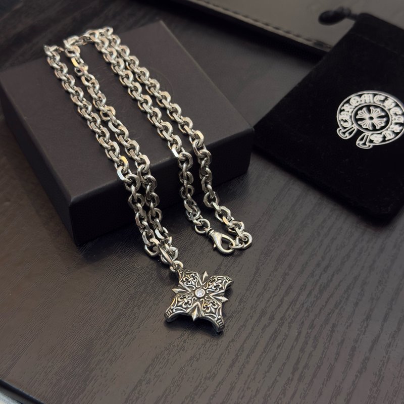 크롬하츠 빈티지 크로스 펜던트 목걸이 001-229850