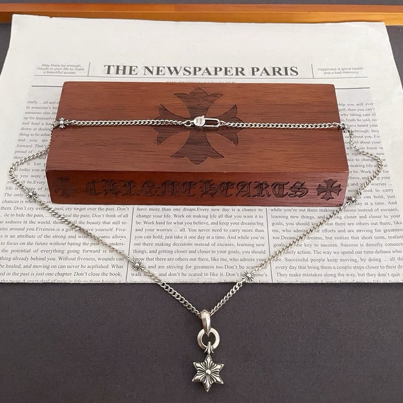 크롬하츠 클래식 레트로 십자가 육망성 펜던트 목걸이 001-229854