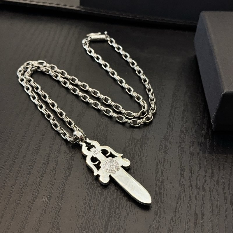 크롬하츠 복고풍 십자가 풀다이아몬드 검 펜던트 목걸이 001-229898