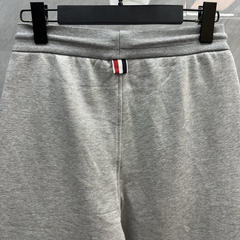 톰브라운 클래식 3 색 스트라이프 면 쇼츠 001-230742
