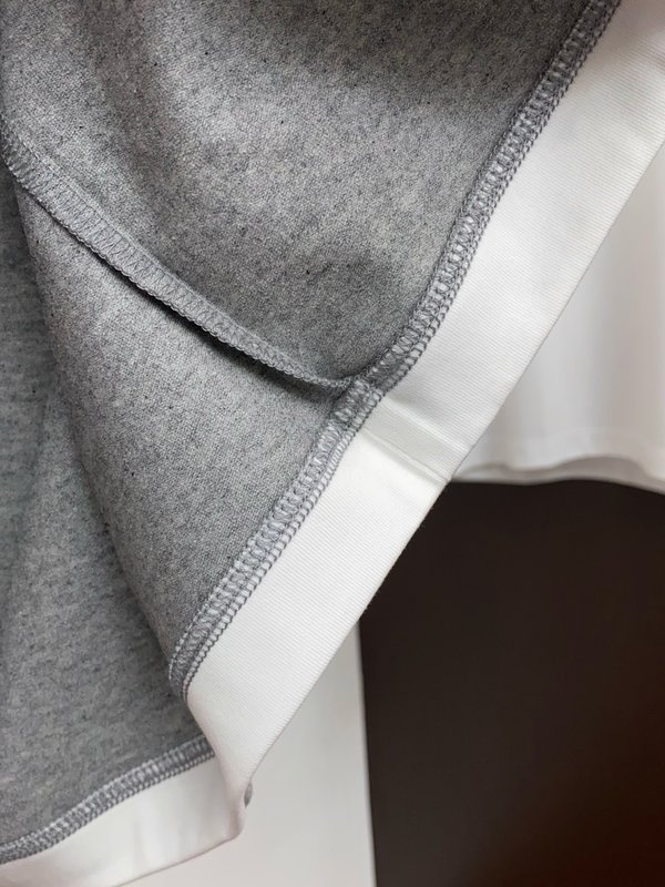 이른 봄 남성 라운드넥 반팔 티셔츠 001-230765